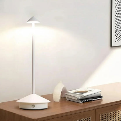 Luminária de Mesa Pina