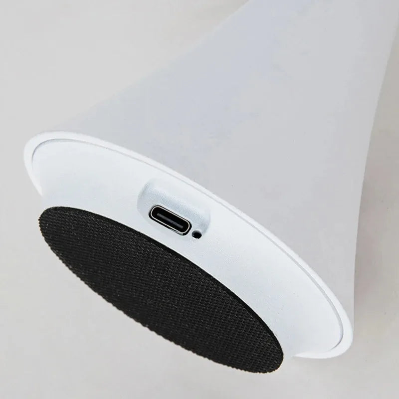 Luminária de Mesa LED Recarregável com Toque e Design Moderno.