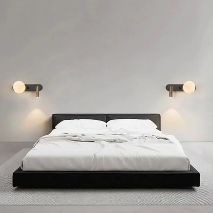 Arandela de Parede com Luz Direcionável para Leitura Noturna.