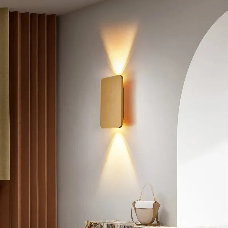 Arandela de Parede Wooden, 6W/10W LED integrado, alumínio, 3000K ou 6000K