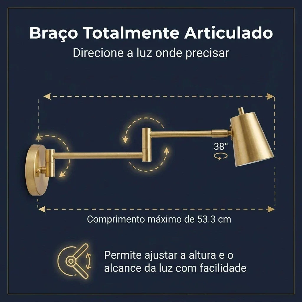 Luminária de parede articulada dourada com braço ajustável e alcance de 53,3 cm.