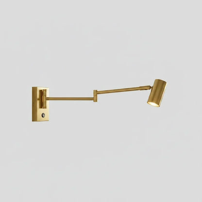 Arandela de parede articulada em metal dourado com design moderno e minimalista.